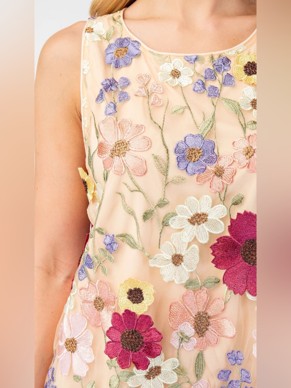 Sleeveless Floral Embroidered Nude Dress - Picture 6 of 8